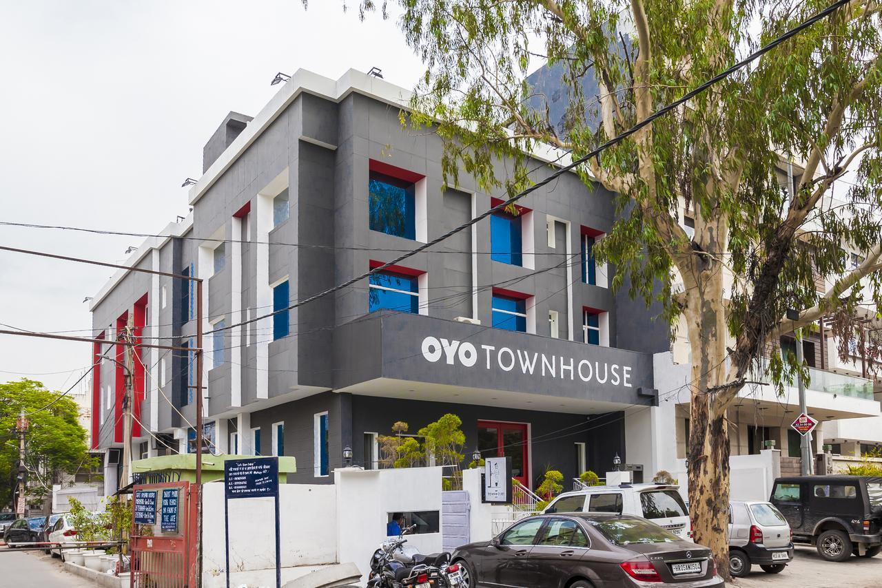 Oyo Townhouse 008 Greater Kailash New Delhi Exterior photo